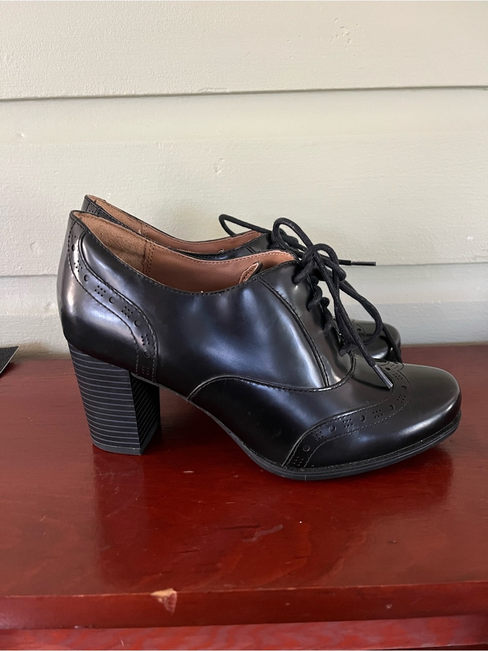 Clarks Artisan Heels with Laces